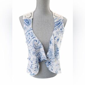 NWT Vertigo Sky Blue & White Crochet Lace Overlay Top Boho S/M